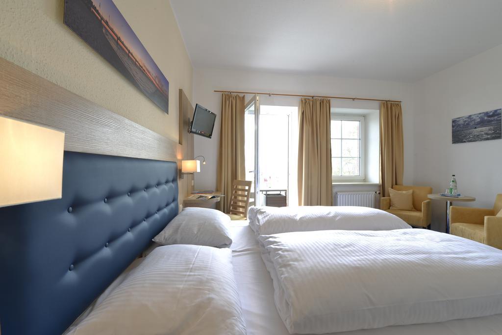Hotel Boddenhus Garni Zingst Εξωτερικό φωτογραφία