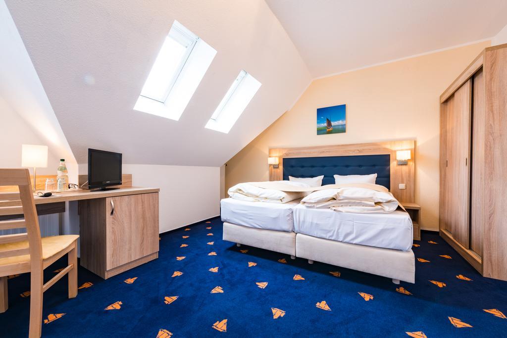 Hotel Boddenhus Garni Zingst Εξωτερικό φωτογραφία