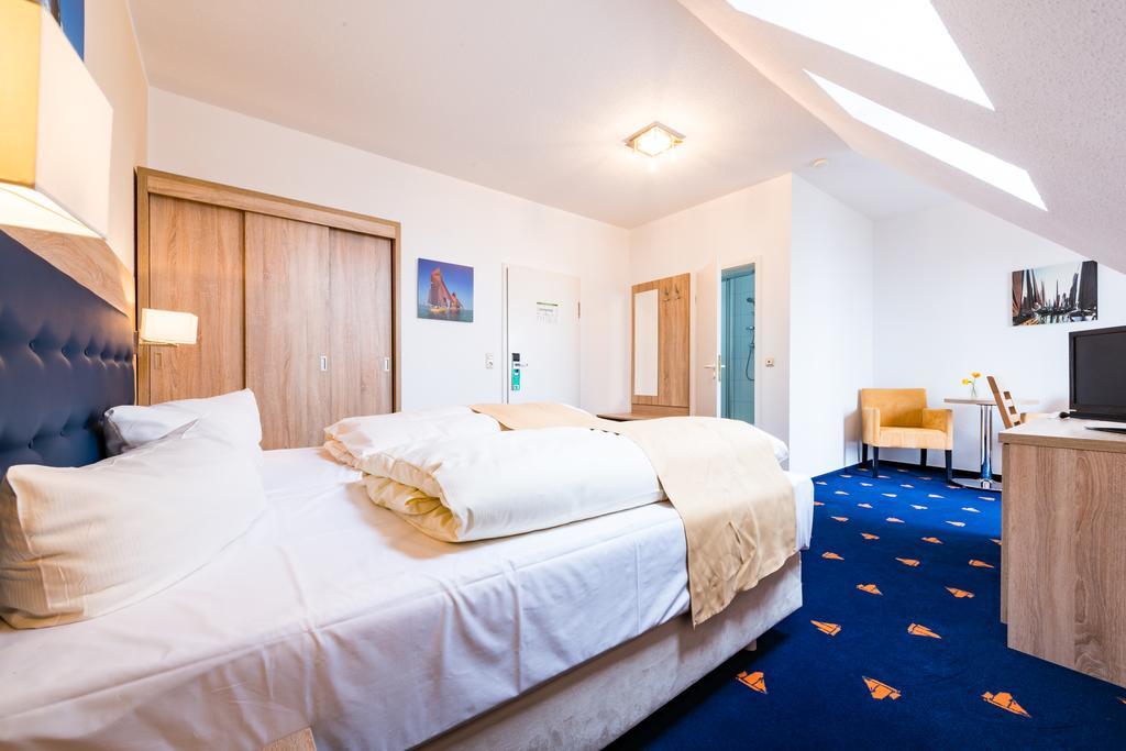 Hotel Boddenhus Garni Zingst Εξωτερικό φωτογραφία