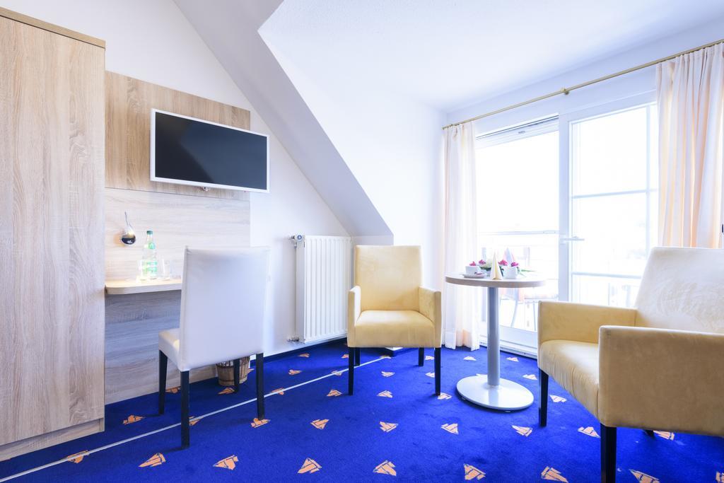 Hotel Boddenhus Garni Zingst Εξωτερικό φωτογραφία
